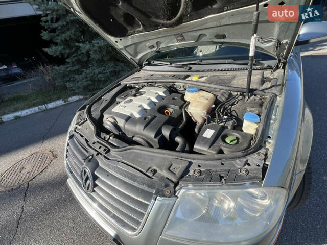 Серый Фольксваген Пассат, объемом двигателя 1.97 л и пробегом 358 тыс. км за 3500 $, фото 22 на Automoto.ua