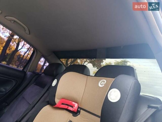 Серый Фольксваген Пассат, объемом двигателя 2.5 л и пробегом 290 тыс. км за 5500 $, фото 13 на Automoto.ua