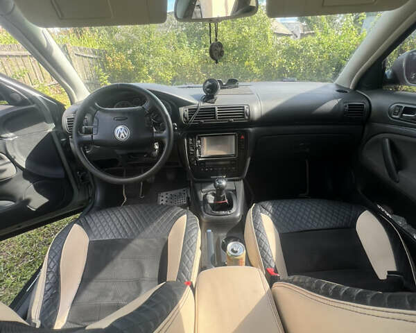 Серый Фольксваген Пассат, объемом двигателя 1.8 л и пробегом 355 тыс. км за 3200 $, фото 8 на Automoto.ua