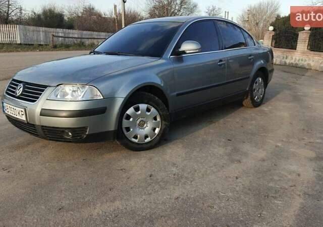 Сірий Фольксваген Пассат, об'ємом двигуна 1.6 л та пробігом 247 тис. км за 5000 $, фото 5 на Automoto.ua