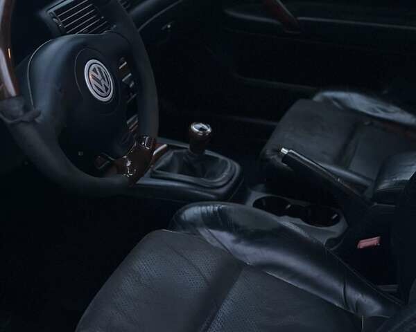 Сірий Фольксваген Пассат, об'ємом двигуна 1.78 л та пробігом 318 тис. км за 3300 $, фото 28 на Automoto.ua