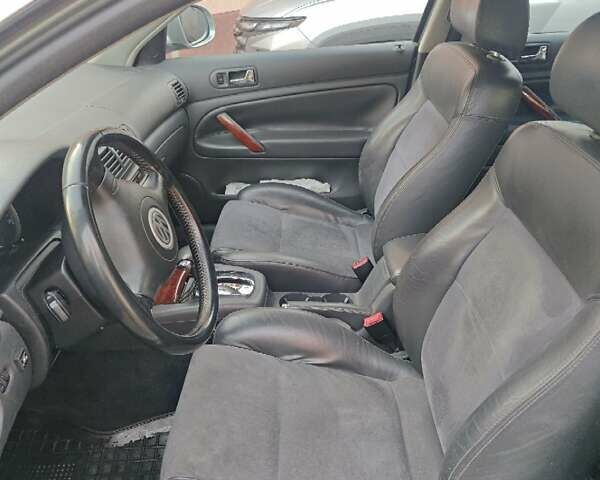 Серый Фольксваген Пассат, объемом двигателя 1.98 л и пробегом 181 тыс. км за 5000 $, фото 5 на Automoto.ua