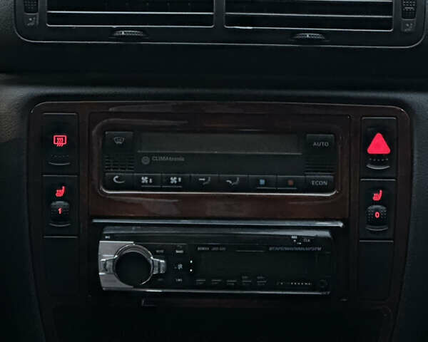 Серый Фольксваген Пассат, объемом двигателя 1.78 л и пробегом 280 тыс. км за 4200 $, фото 11 на Automoto.ua