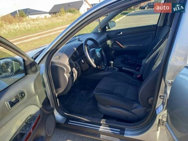 Сірий Фольксваген Пассат, об'ємом двигуна 2 л та пробігом 247 тис. км за 6000 $, фото 12 на Automoto.ua