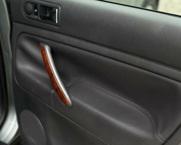 Сірий Фольксваген Пассат, об'ємом двигуна 1.9 л та пробігом 181 тис. км за 6100 $, фото 71 на Automoto.ua