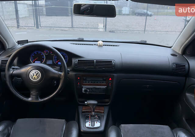 Серый Фольксваген Пассат, объемом двигателя 1.78 л и пробегом 280 тыс. км за 4200 $, фото 9 на Automoto.ua