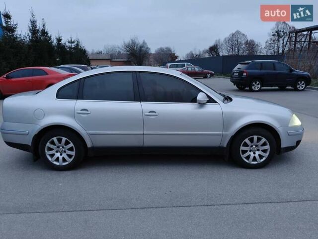 Серый Фольксваген Пассат, объемом двигателя 1.8 л и пробегом 430 тыс. км за 4350 $, фото 4 на Automoto.ua