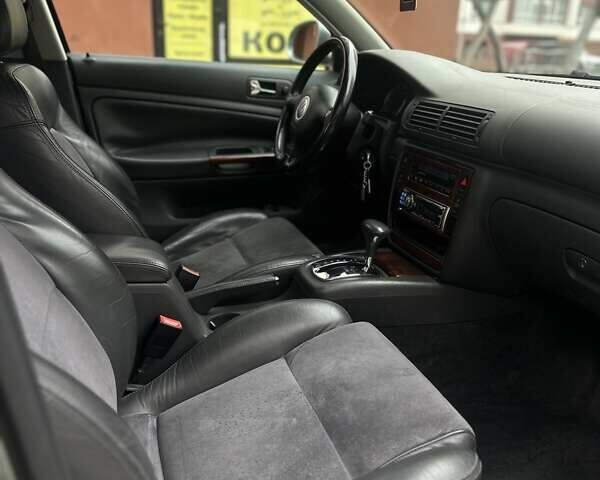 Сірий Фольксваген Пассат, об'ємом двигуна 1.9 л та пробігом 181 тис. км за 6100 $, фото 77 на Automoto.ua