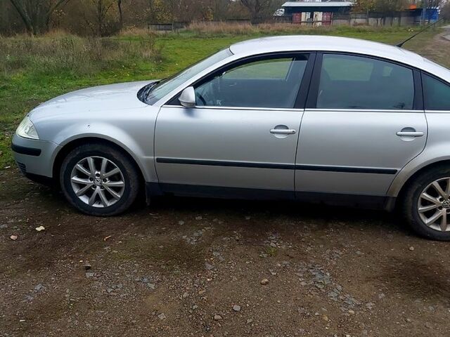 Серый Фольксваген Пассат, объемом двигателя 1.6 л и пробегом 257 тыс. км за 4700 $, фото 6 на Automoto.ua