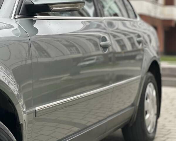 Сірий Фольксваген Пассат, об'ємом двигуна 1.9 л та пробігом 181 тис. км за 6100 $, фото 11 на Automoto.ua