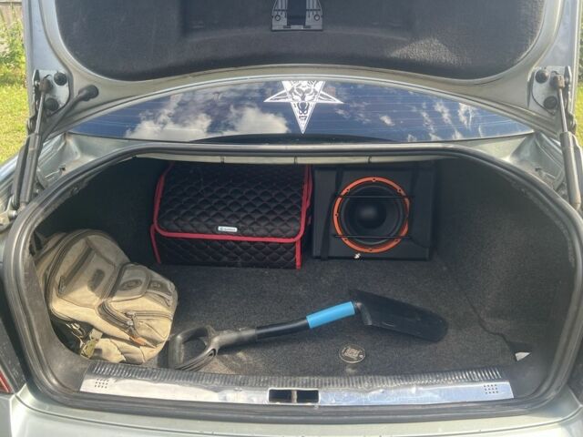 Сірий Фольксваген Пассат, об'ємом двигуна 1.8 л та пробігом 350 тис. км за 3100 $, фото 8 на Automoto.ua