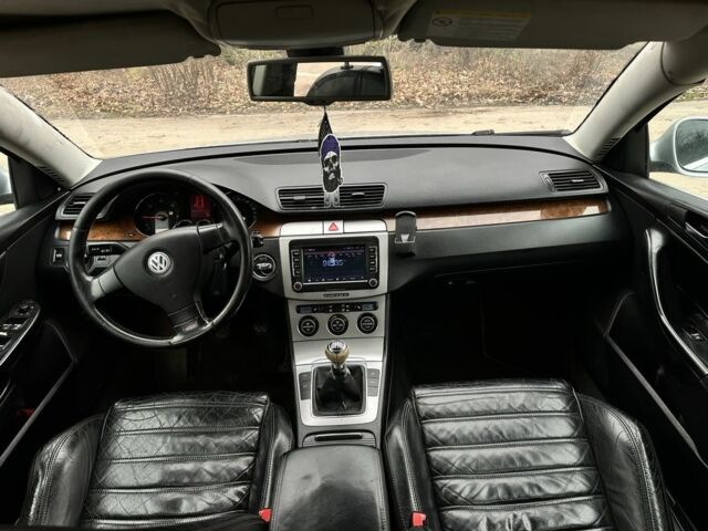 Сірий Фольксваген Пассат, об'ємом двигуна 2 л та пробігом 280 тис. км за 2350 $, фото 5 на Automoto.ua