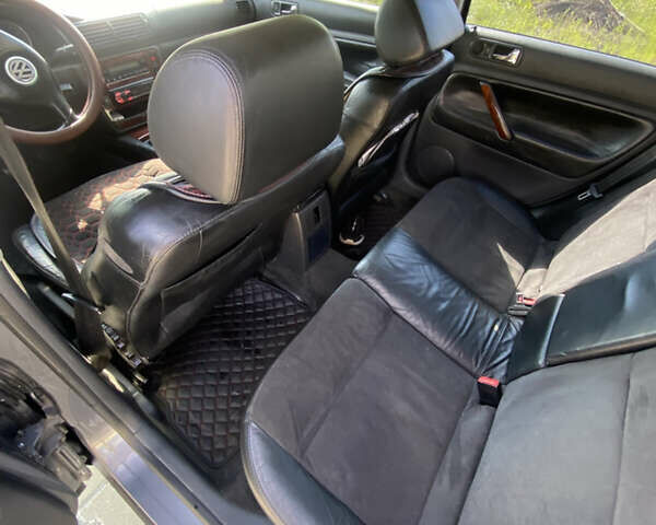 Серый Фольксваген Пассат, объемом двигателя 1.98 л и пробегом 230 тыс. км за 4750 $, фото 9 на Automoto.ua