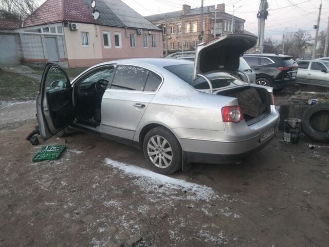 Серый Фольксваген Пассат, объемом двигателя 2 л и пробегом 276 тыс. км за 2100 $, фото 4 на Automoto.ua