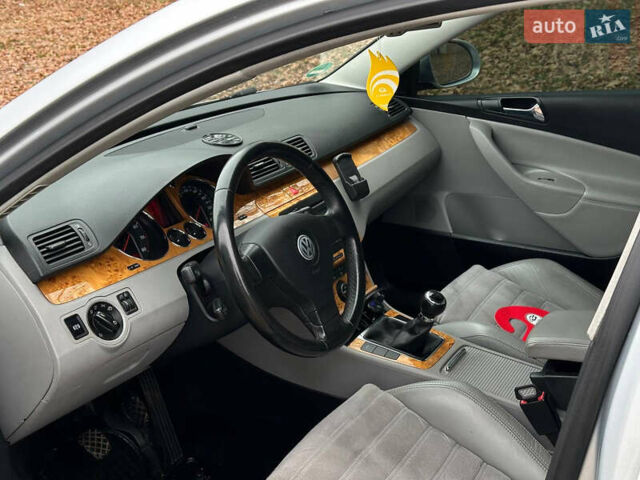 Сірий Фольксваген Пассат, об'ємом двигуна 1.6 л та пробігом 209 тис. км за 6299 $, фото 31 на Automoto.ua