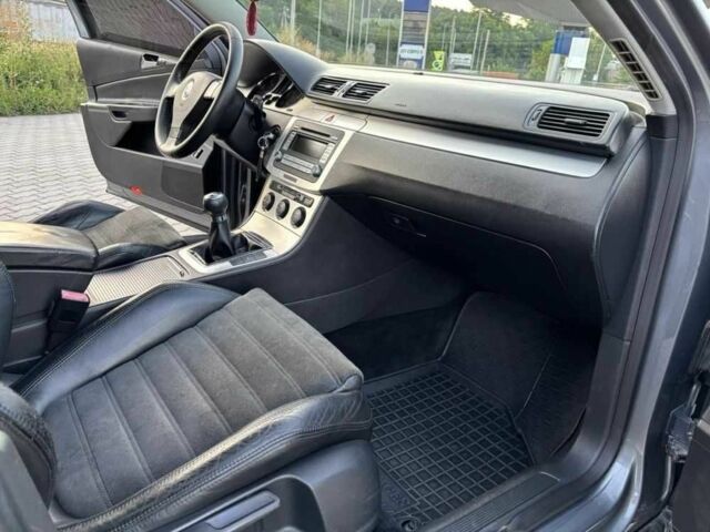 Серый Фольксваген Пассат, объемом двигателя 1.9 л и пробегом 324 тыс. км за 6700 $, фото 4 на Automoto.ua