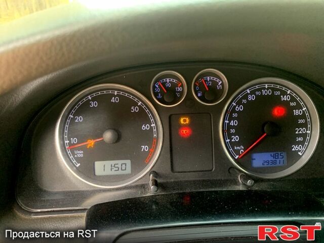 Сірий Фольксваген Пассат, об'ємом двигуна 2 л та пробігом 294 тис. км за 5300 $, фото 4 на Automoto.ua