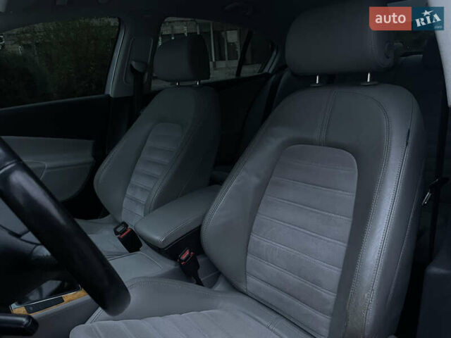 Сірий Фольксваген Пассат, об'ємом двигуна 1.6 л та пробігом 209 тис. км за 6299 $, фото 33 на Automoto.ua