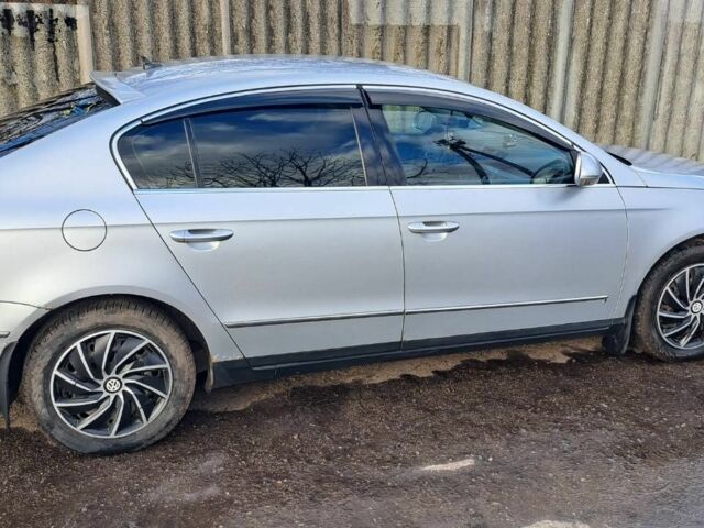 Серый Фольксваген Пассат, объемом двигателя 2 л и пробегом 320 тыс. км за 6000 $, фото 3 на Automoto.ua