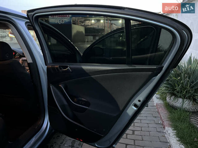 Серый Фольксваген Пассат, объемом двигателя 2 л и пробегом 240 тыс. км за 6800 $, фото 18 на Automoto.ua