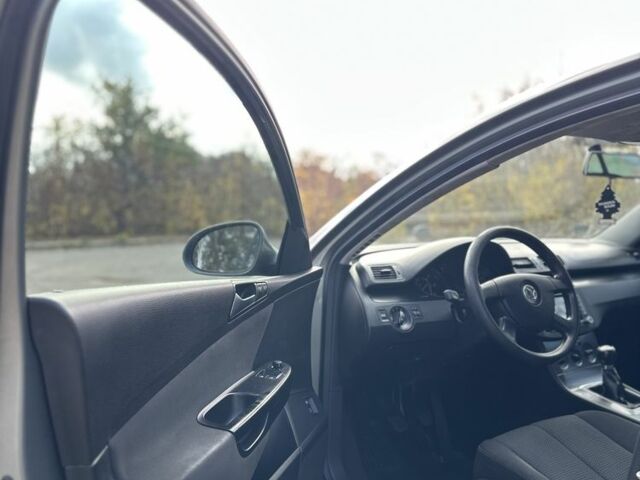 Серый Фольксваген Пассат, объемом двигателя 2 л и пробегом 328 тыс. км за 3250 $, фото 10 на Automoto.ua