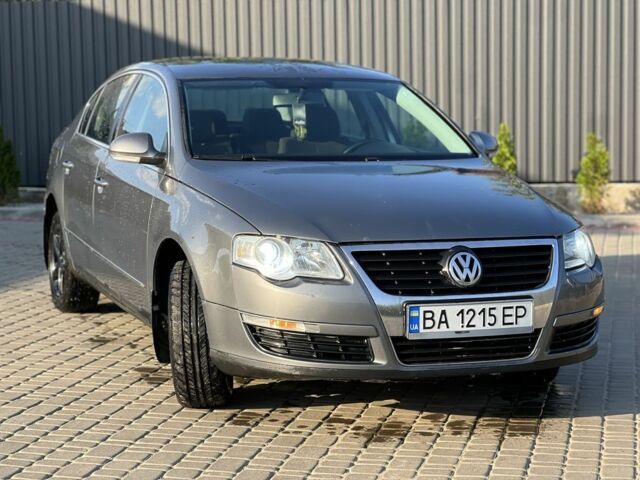 Серый Фольксваген Пассат, объемом двигателя 2 л и пробегом 263 тыс. км за 5000 $, фото 3 на Automoto.ua