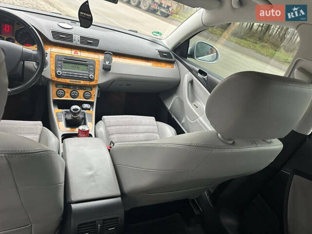 Сірий Фольксваген Пассат, об'ємом двигуна 1.6 л та пробігом 209 тис. км за 6299 $, фото 23 на Automoto.ua