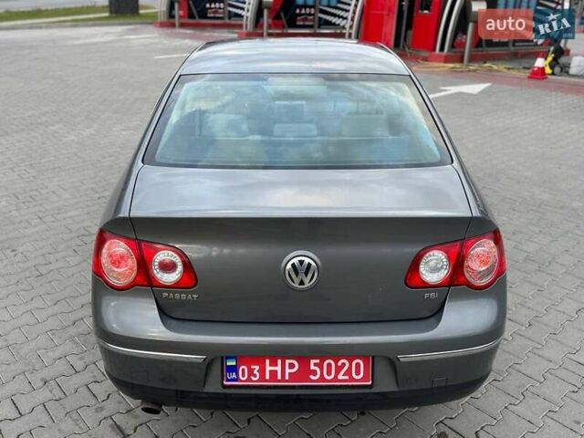 Серый Фольксваген Пассат, объемом двигателя 1.6 л и пробегом 185 тыс. км за 5950 $, фото 10 на Automoto.ua