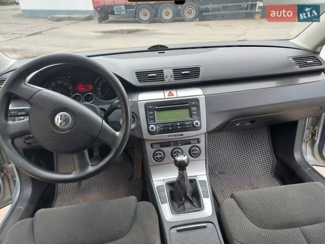 Серый Фольксваген Пассат, объемом двигателя 1.98 л и пробегом 280 тыс. км за 5300 $, фото 10 на Automoto.ua