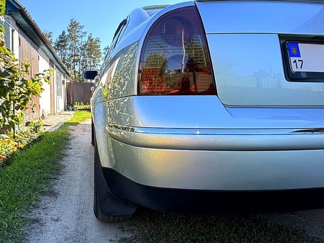 Серый Фольксваген Пассат, объемом двигателя 1.8 л и пробегом 260 тыс. км за 6200 $, фото 9 на Automoto.ua