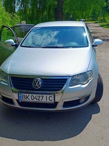 Серый Фольксваген Пассат, объемом двигателя 1.97 л и пробегом 250 тыс. км за 5500 $, фото 2 на Automoto.ua