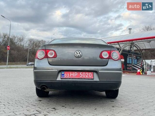 Серый Фольксваген Пассат, объемом двигателя 1.6 л и пробегом 185 тыс. км за 5950 $, фото 14 на Automoto.ua