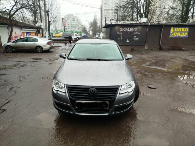 Серый Фольксваген Пассат, объемом двигателя 2 л и пробегом 401 тыс. км за 3500 $, фото 4 на Automoto.ua