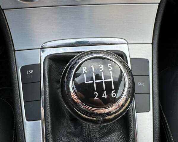 Серый Фольксваген Пассат, объемом двигателя 1.97 л и пробегом 318 тыс. км за 5300 $, фото 16 на Automoto.ua