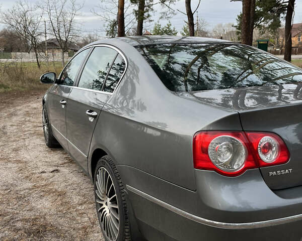 Сірий Фольксваген Пассат, об'ємом двигуна 1.98 л та пробігом 285 тис. км за 7000 $, фото 4 на Automoto.ua