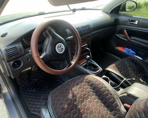 Серый Фольксваген Пассат, объемом двигателя 1.98 л и пробегом 230 тыс. км за 4750 $, фото 13 на Automoto.ua