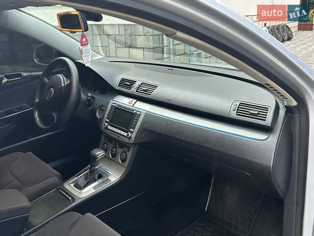 Сірий Фольксваген Пассат, об'ємом двигуна 2 л та пробігом 251 тис. км за 4999 $, фото 22 на Automoto.ua