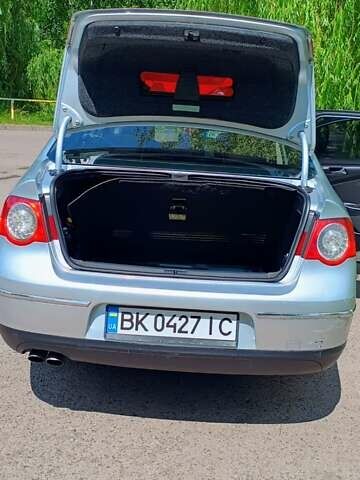 Серый Фольксваген Пассат, объемом двигателя 1.97 л и пробегом 250 тыс. км за 5500 $, фото 11 на Automoto.ua