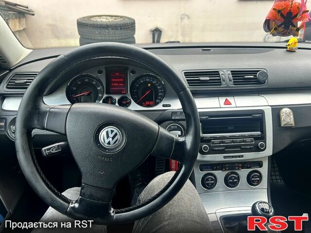 Сірий Фольксваген Пассат, об'ємом двигуна 2 л та пробігом 302 тис. км за 6000 $, фото 7 на Automoto.ua