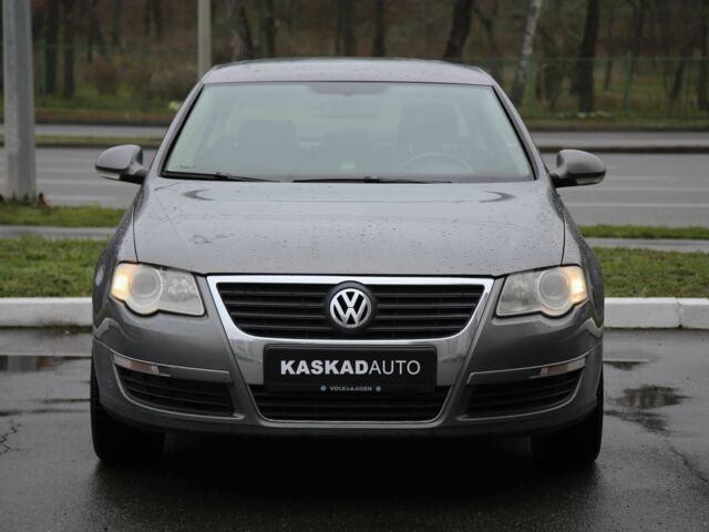 Сірий Фольксваген Пассат, об'ємом двигуна 2 л та пробігом 307 тис. км за 5800 $, фото 1 на Automoto.ua