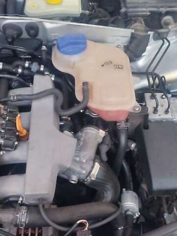 Серый Фольксваген Пассат, объемом двигателя 1.8 л и пробегом 240 тыс. км за 5300 $, фото 7 на Automoto.ua