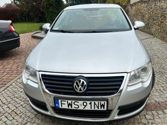 Серый Фольксваген Пассат, объемом двигателя 2 л и пробегом 299 тыс. км за 2200 $, фото 4 на Automoto.ua