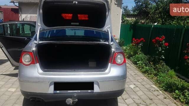 Сірий Фольксваген Пассат, об'ємом двигуна 2 л та пробігом 285 тис. км за 6150 $, фото 1 на Automoto.ua