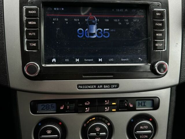 Сірий Фольксваген Пассат, об'ємом двигуна 2 л та пробігом 280 тис. км за 2350 $, фото 7 на Automoto.ua