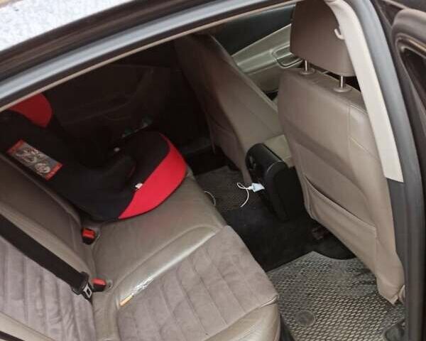 Сірий Фольксваген Пассат, об'ємом двигуна 2 л та пробігом 231 тис. км за 6650 $, фото 2 на Automoto.ua