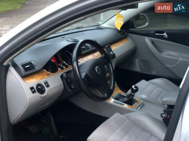 Сірий Фольксваген Пассат, об'ємом двигуна 1.6 л та пробігом 207 тис. км за 6300 $, фото 33 на Automoto.ua