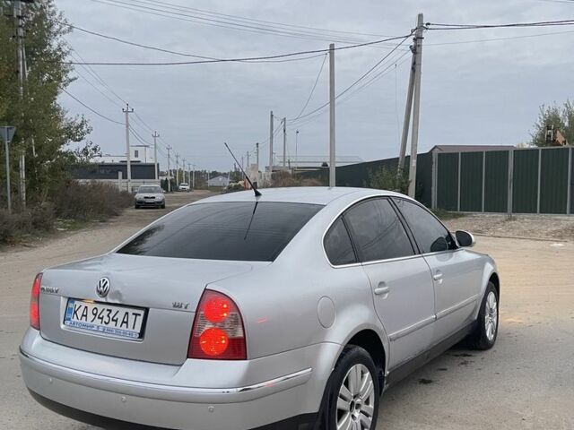 Серый Фольксваген Пассат, объемом двигателя 1.8 л и пробегом 218 тыс. км за 4000 $, фото 3 на Automoto.ua