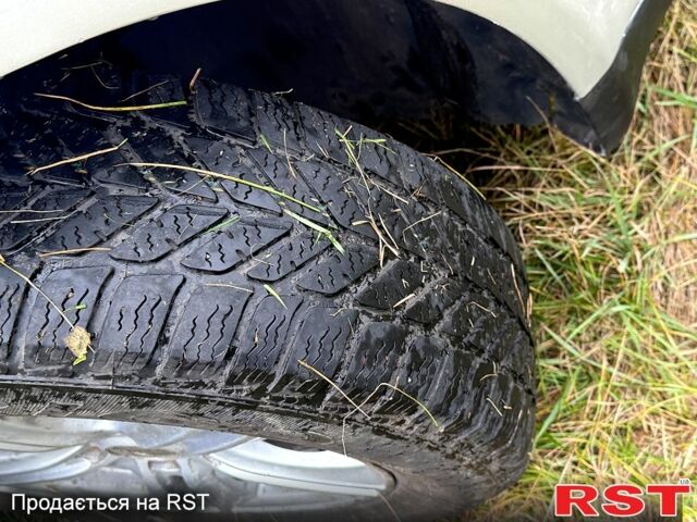 Серый Фольксваген Пассат, объемом двигателя 1.8 л и пробегом 300 тыс. км за 4300 $, фото 5 на Automoto.ua