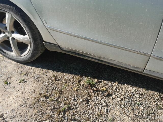 Серый Фольксваген Пассат, объемом двигателя 1.6 л и пробегом 280 тыс. км за 4000 $, фото 6 на Automoto.ua