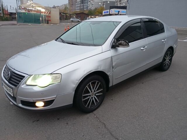 Сірий Фольксваген Пассат, об'ємом двигуна 1.6 л та пробігом 396 тис. км за 3900 $, фото 1 на Automoto.ua